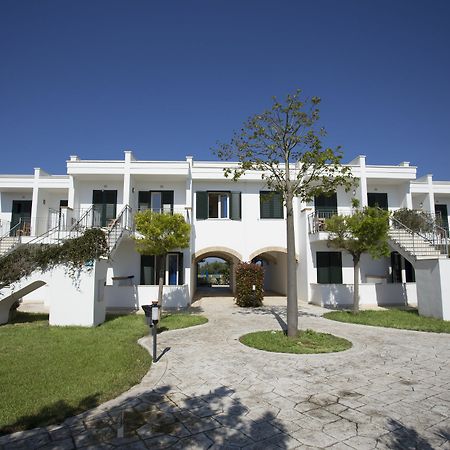 Hotel Resort Portoselvaggio Sant Isidoro  Exteriör bild