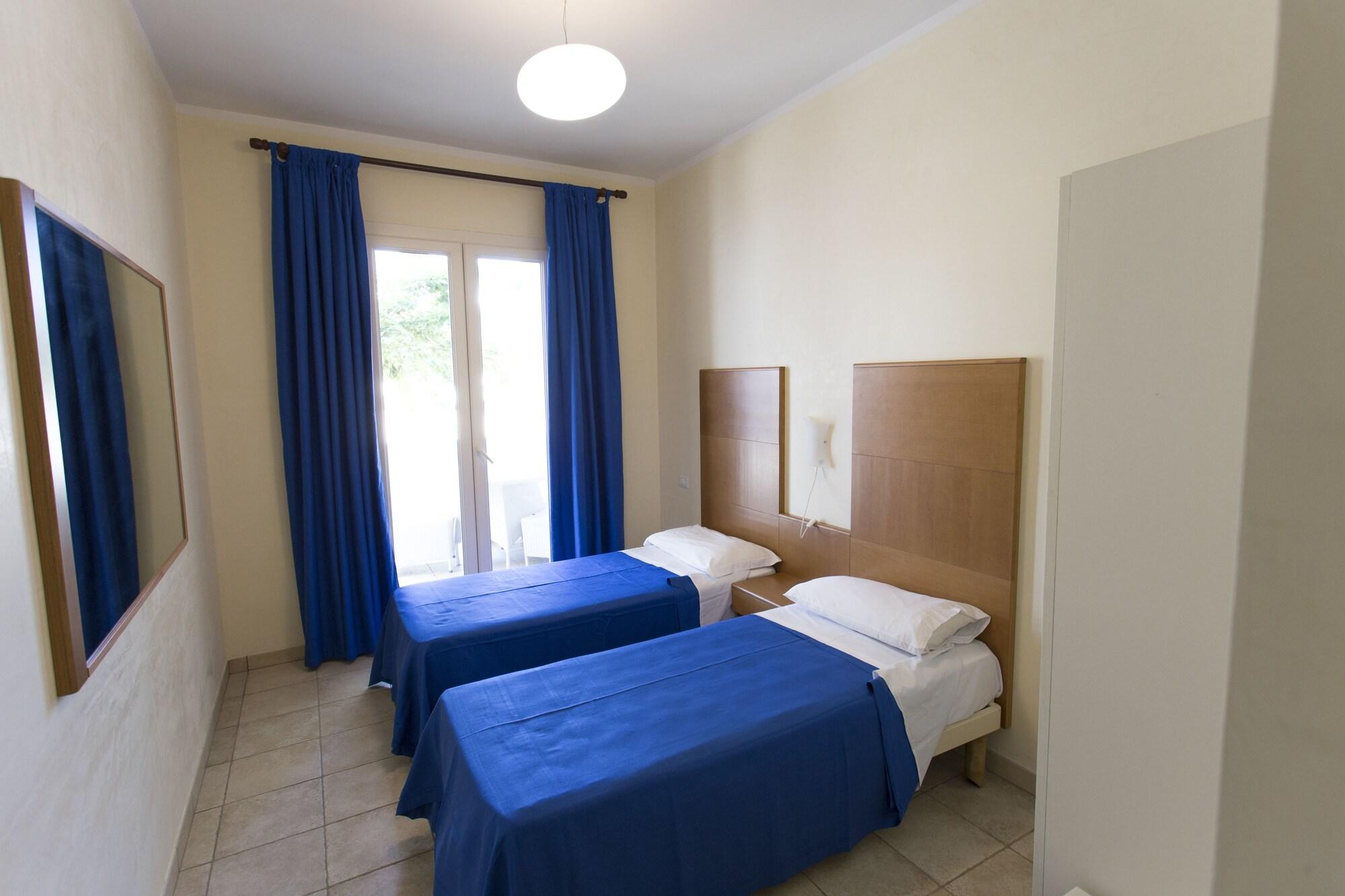 Hotel Resort Portoselvaggio Sant Isidoro  Exteriör bild