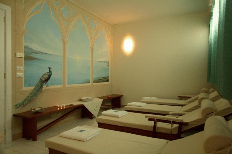 Hotel Resort Portoselvaggio Sant Isidoro  Exteriör bild