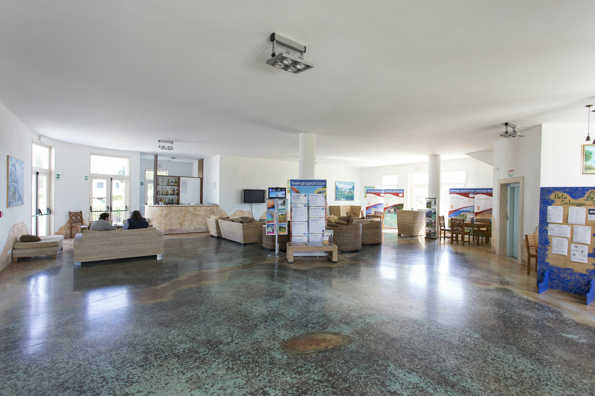 Hotel Resort Portoselvaggio Sant Isidoro  Exteriör bild