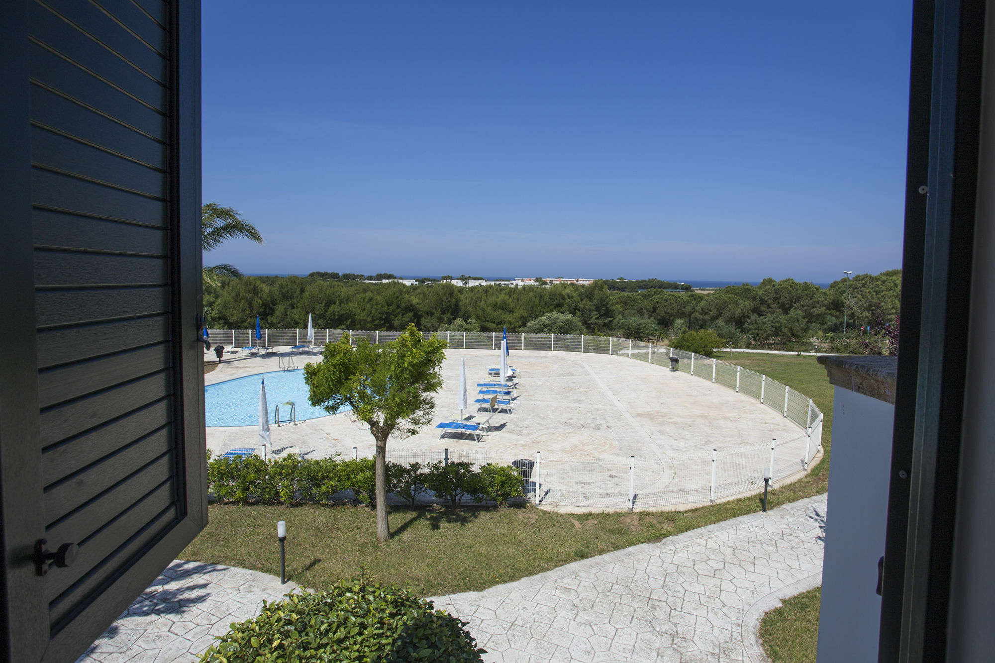 Hotel Resort Portoselvaggio Sant Isidoro  Exteriör bild