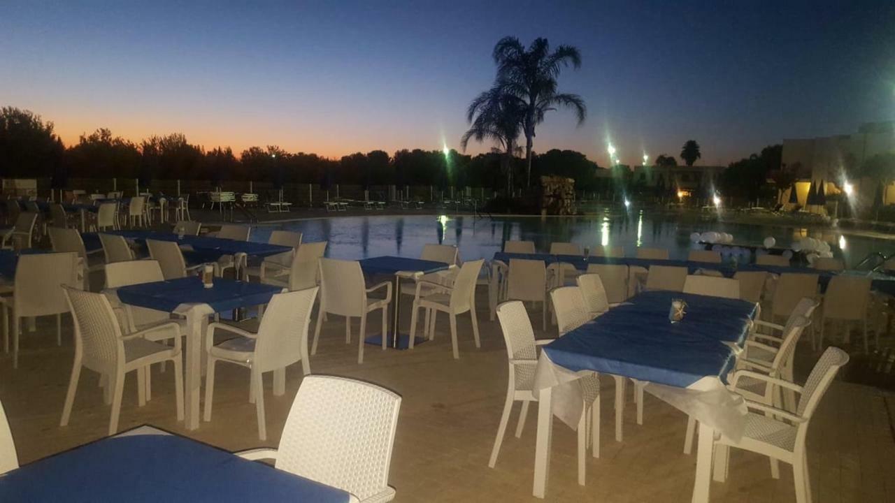 Hotel Resort Portoselvaggio Sant Isidoro  Exteriör bild
