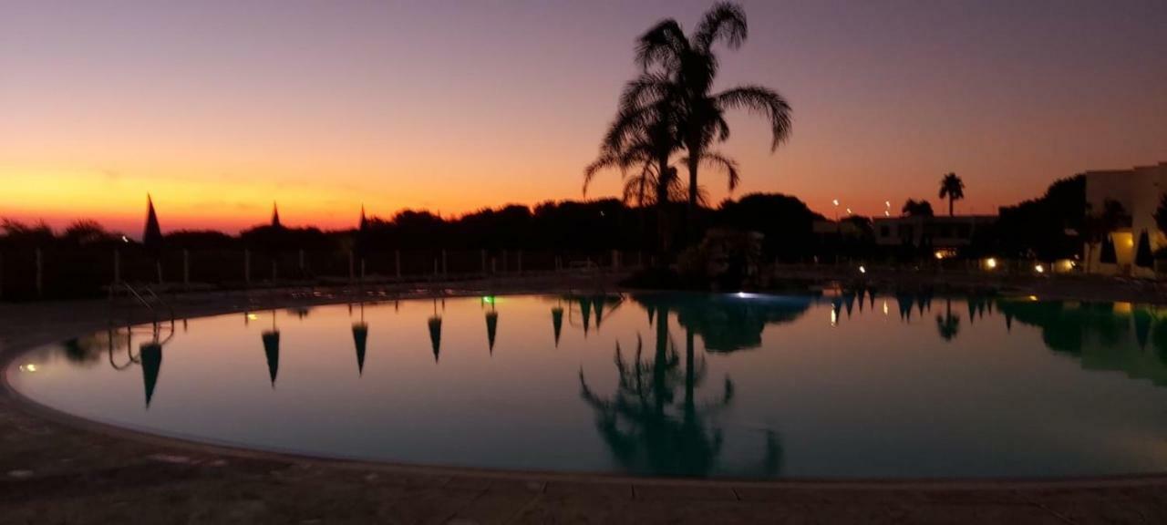 Hotel Resort Portoselvaggio Sant Isidoro  Exteriör bild